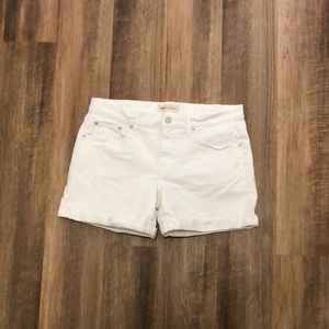 GAP white 28 5” shorts